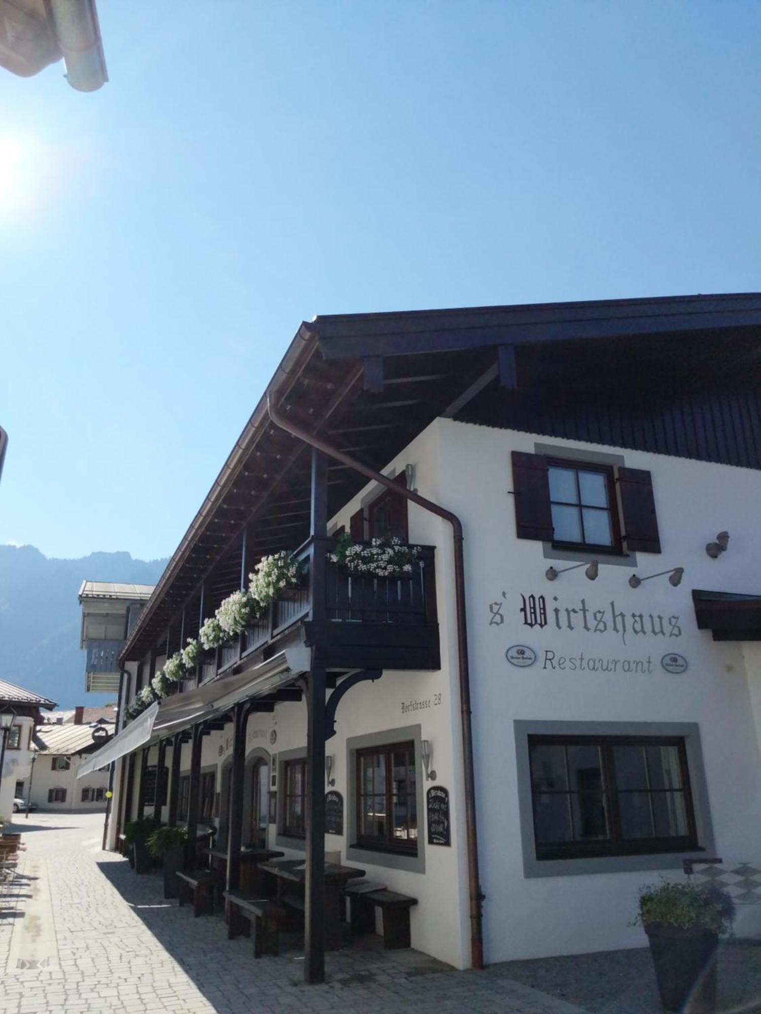 S'Wirtshaus Hotel & Restaurant Oberammergau Exterior photo